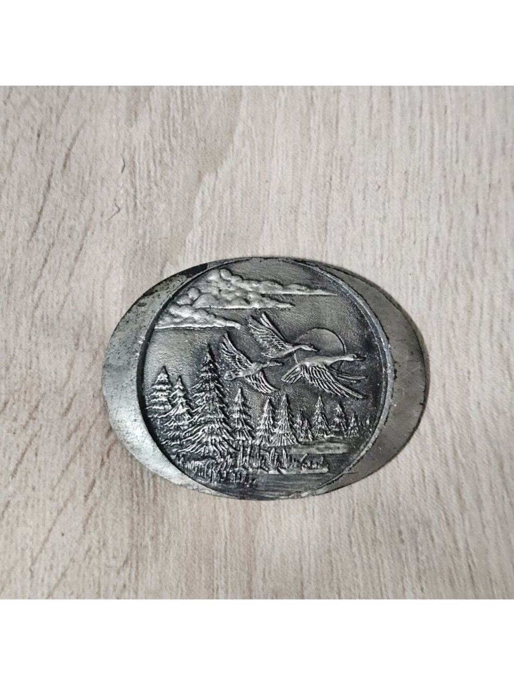 Vintage 1982 Indiana Metal Craft Flying Geese Forest Hunting Belt Buckle Scenic